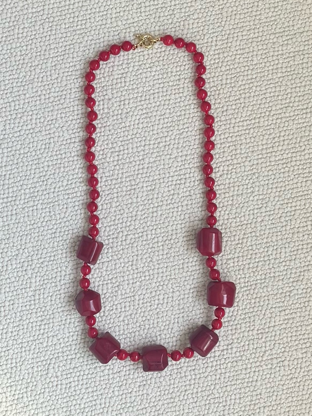 NWOT Tuckernuck Geometric Red Coral Necklace